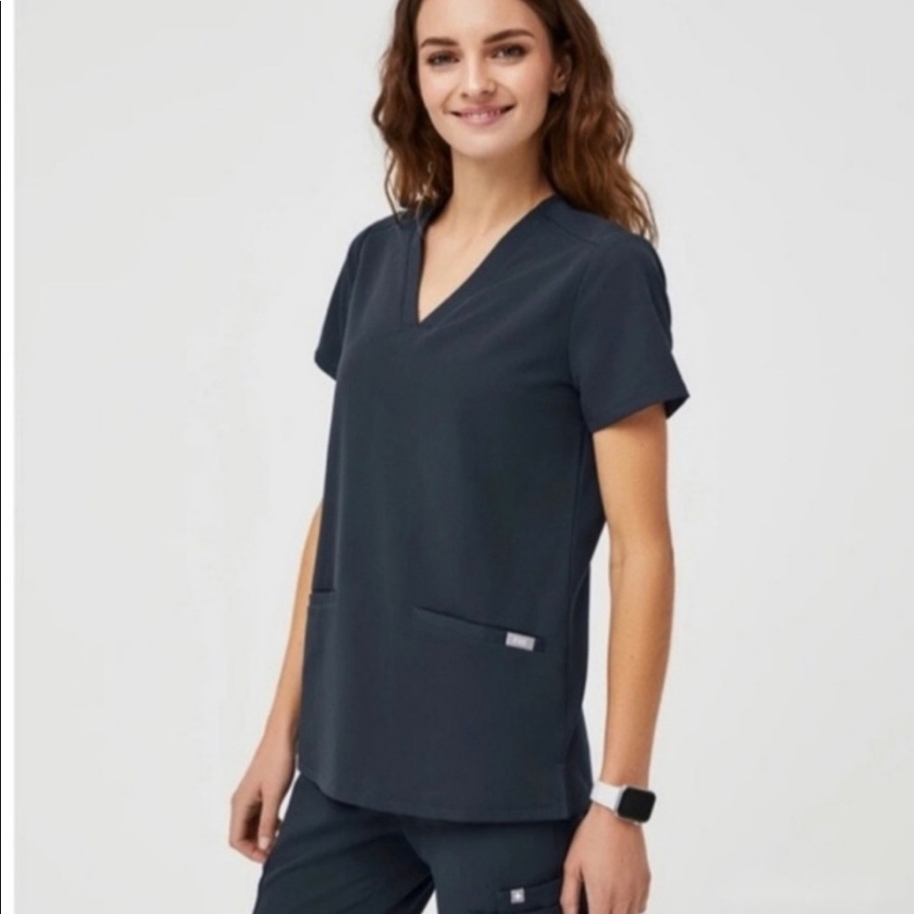 Dark Harbor Figs Top